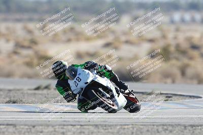 media/Dec-07-2025-CVMA (Sun) [[3e7d2de5dc]]/Race 12- Formula 40 MW and LW/